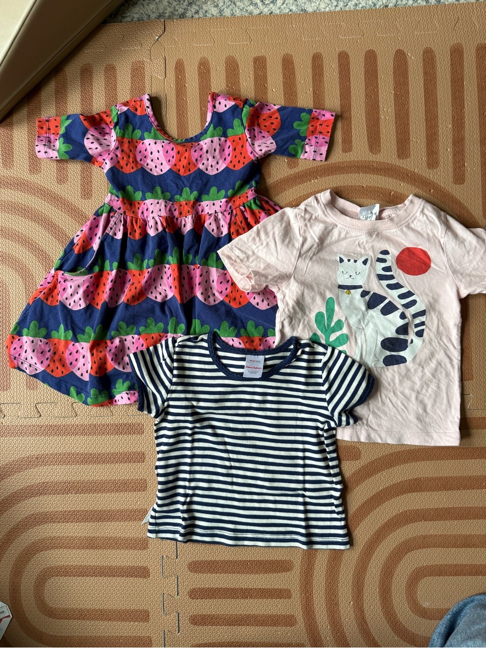 Hanna Andersson bundle | dress, two tees| 3T 90cm